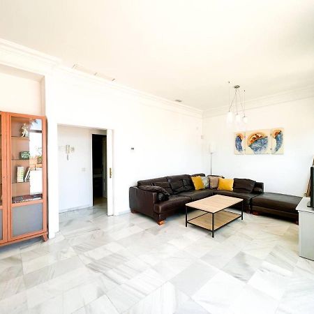 Modern Three-Level Apartment Near The Sea Benalmádena Extérieur photo